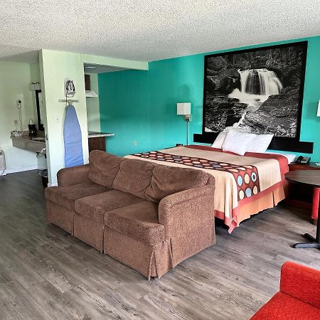 Super 8 By Wyndham Yreka Otel Dış mekan fotoğraf