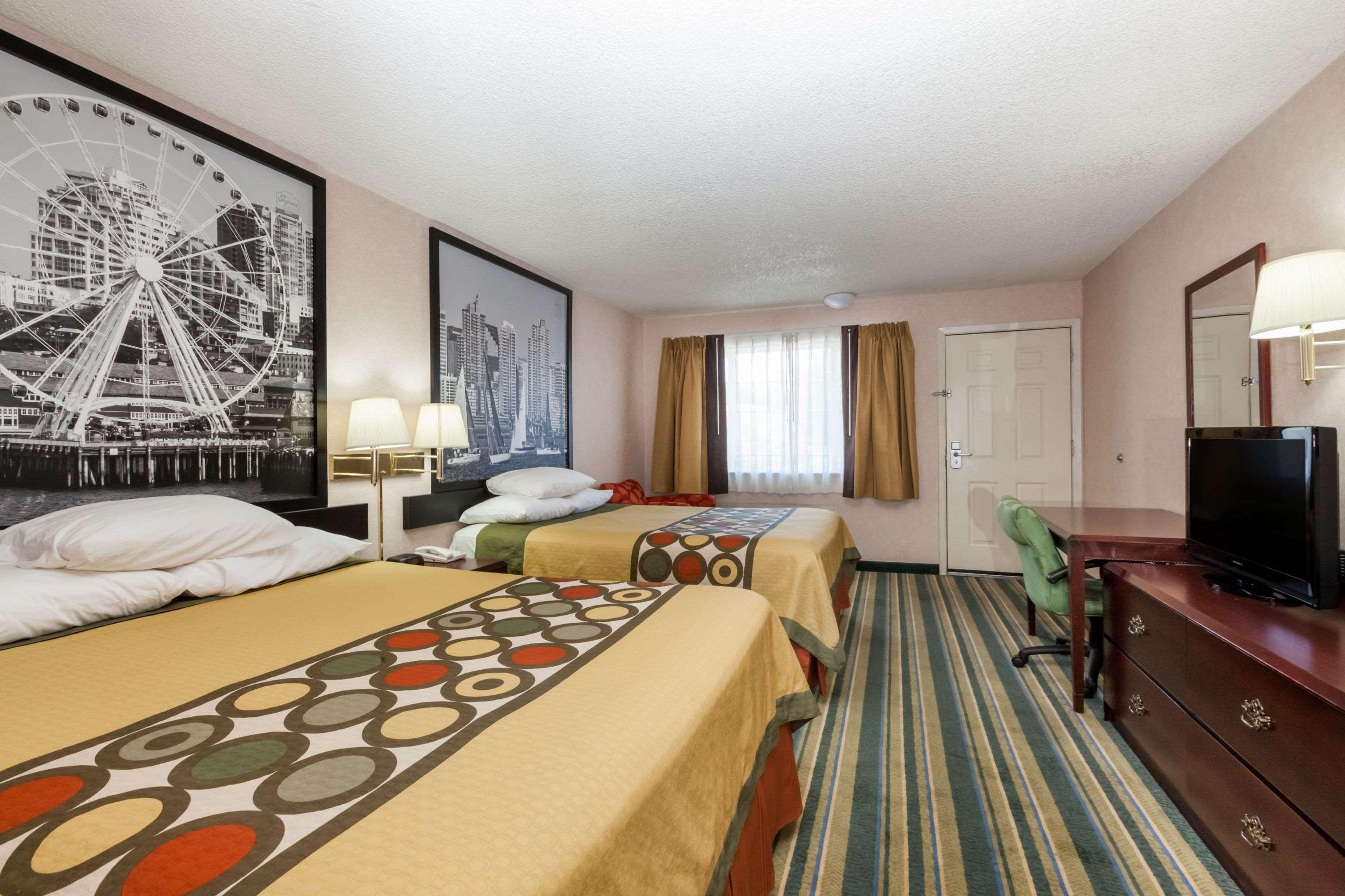 Super 8 By Wyndham Yreka Otel Dış mekan fotoğraf